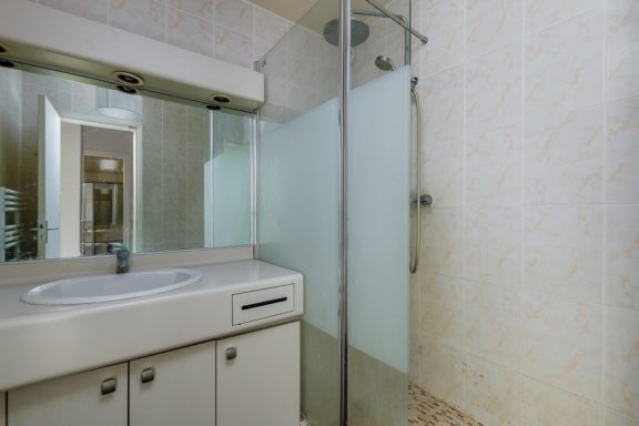 Salle d'eau Après